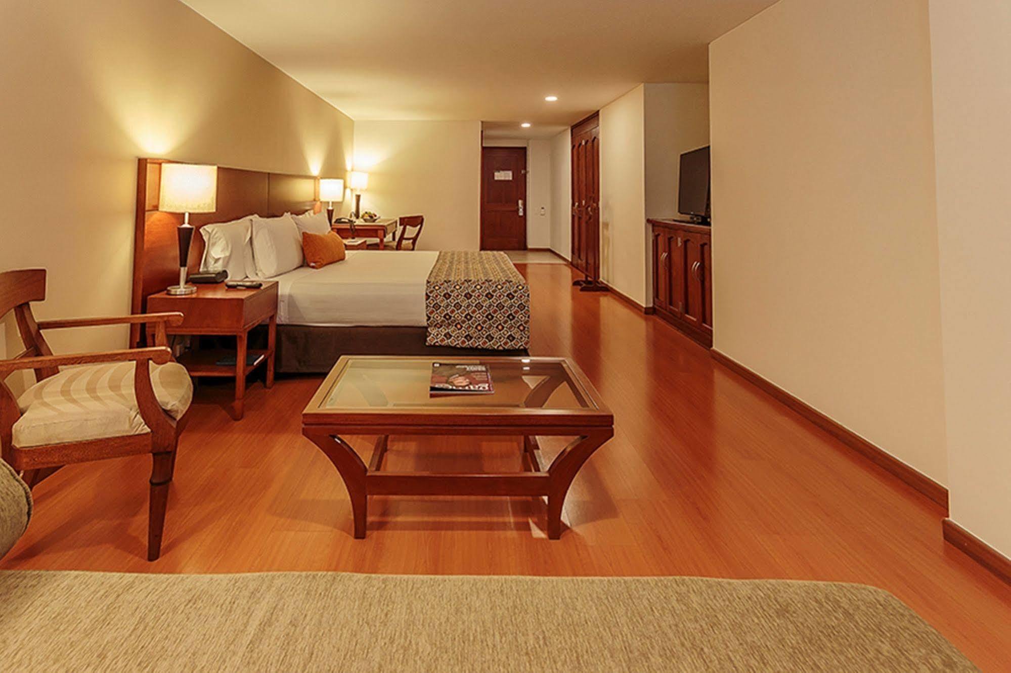 Hotel Estelar Suites Jones Μπογκοτά Εξωτερικό φωτογραφία